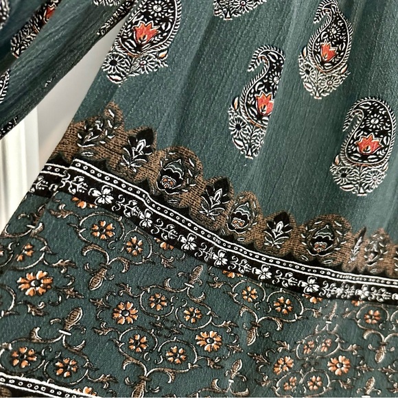 Nordstrom Chloe K. Paisley Boho Flowy Blouse - Picture 4 of 4